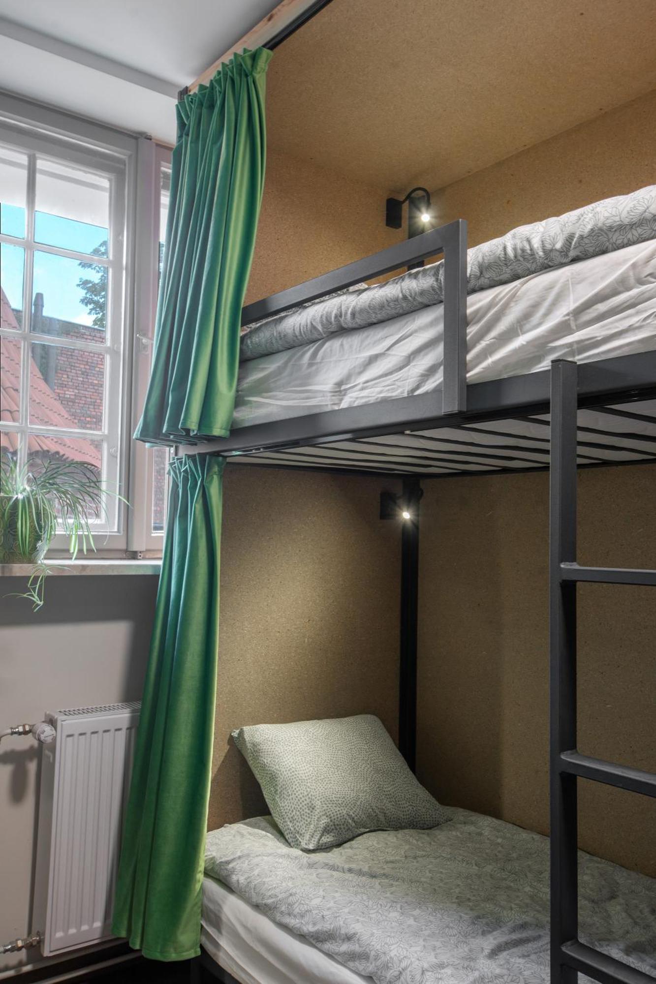 Stary Toruń Happy Street Hostel מראה חיצוני תמונה